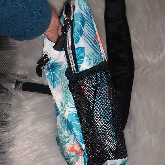 MOSISO Mini Sling Backpack - Picture 5 of 7